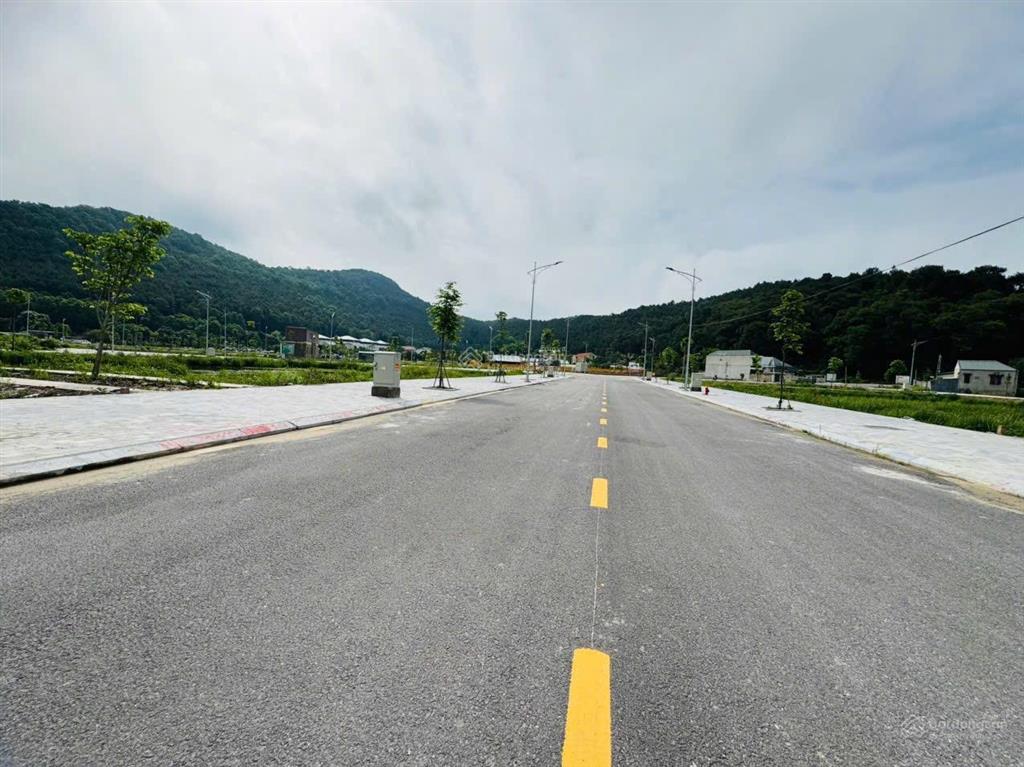 Cần bán nhanh lô view biệt thự mbqh 520 đồng nhưng, phường đông sơn, thanh hóa giá chỉ 1 tỷ 3**