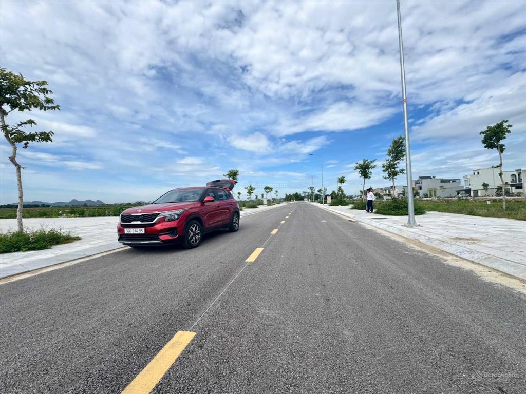 Bán đầu ve 150m2 phượng mao  hoằng giang ngay sát khu cn bắc hoằng hóa giá chỉ hơn 10tr/m2