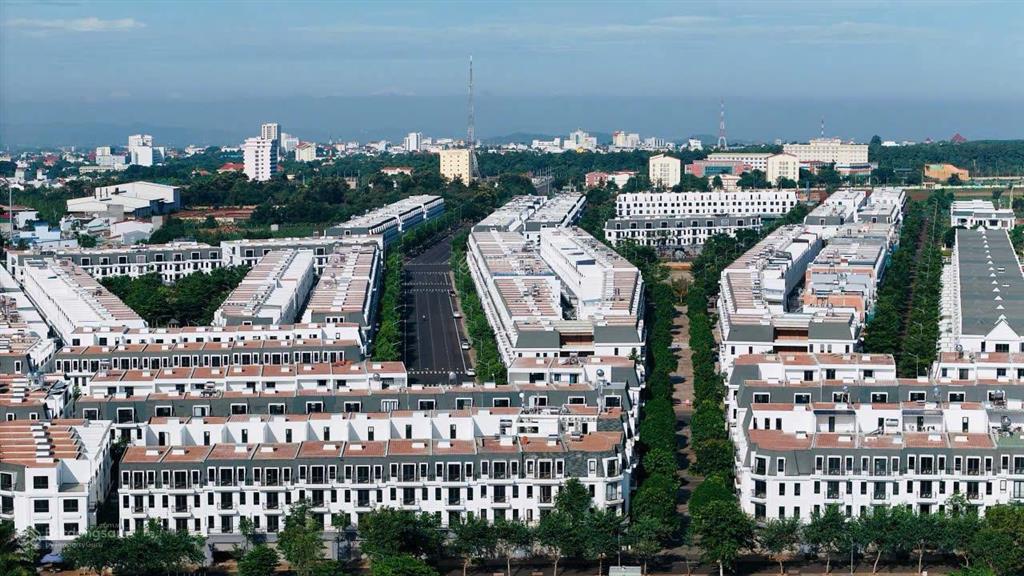 Nhà phố ecocity premia, 8,x tỷ vnd, 126m2, full nội thất 6 căn hộ, 5wc
