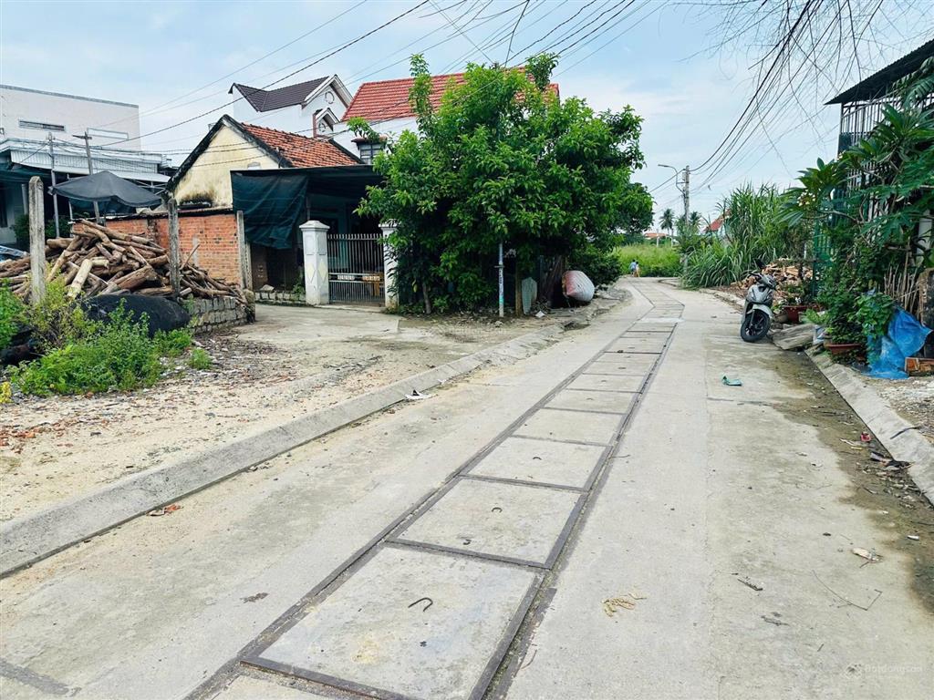 Chính chủ bán đất thị trấn diên khánh  diên khánh.
 dt 320m2 ngang 8m  nở hậu