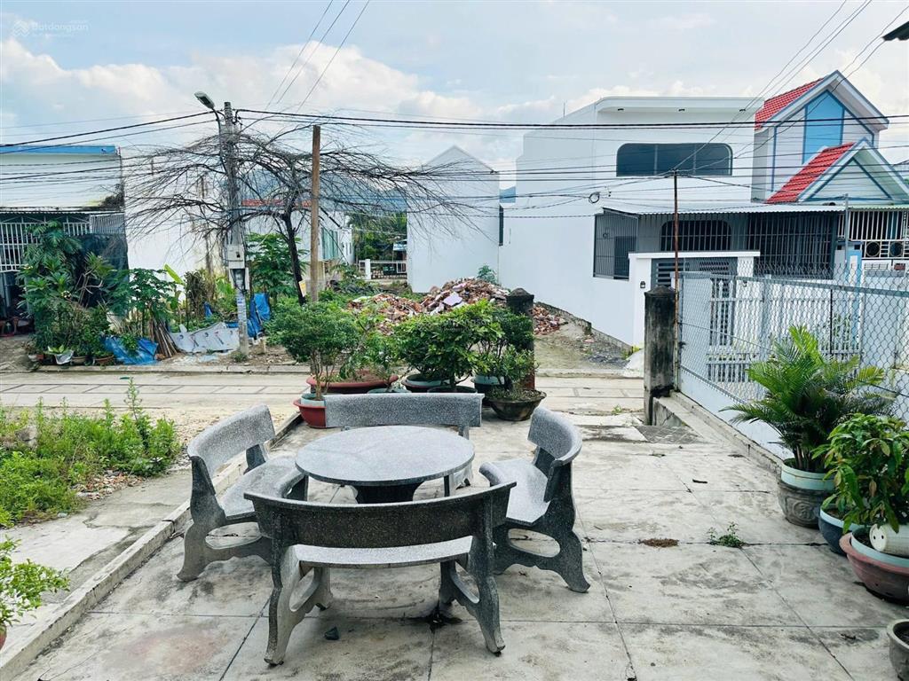 Chính chủ bán đất thị trấn diên khánh  diên khánh.
 dt 320m2 ngang 8m  nở hậu