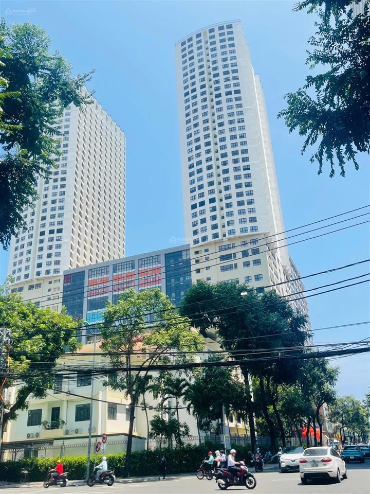 Bán nhà cách biển 200m, đường rộng 16m, cạnh trung tâm thương mại gold coast và nha trang center