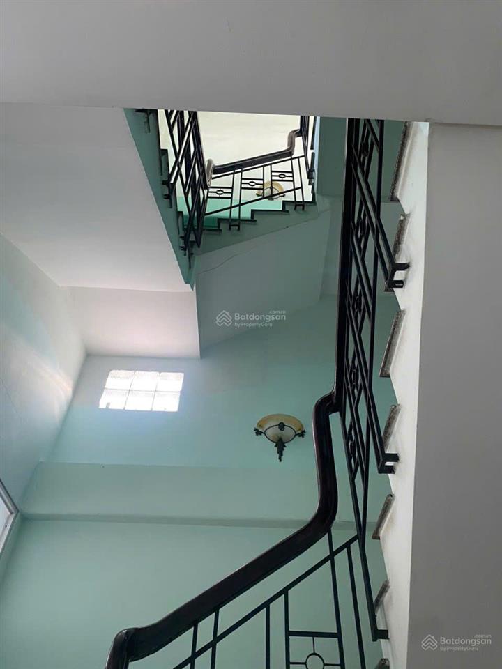 Nhà vừa ở vừa kinh doanh, dt 3.9x19m, cn 77m2, hxh bạch đằng