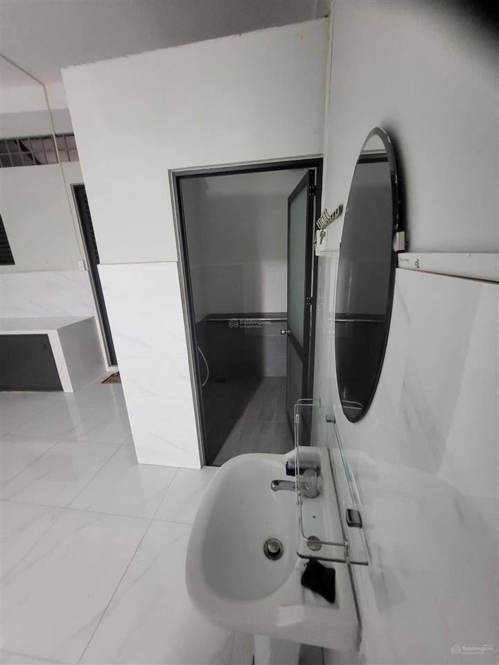 Nhà cấp 4 tiện xây mới, dt 5x18m, cn 90m2, hẻm xe tải gần bà chiểu