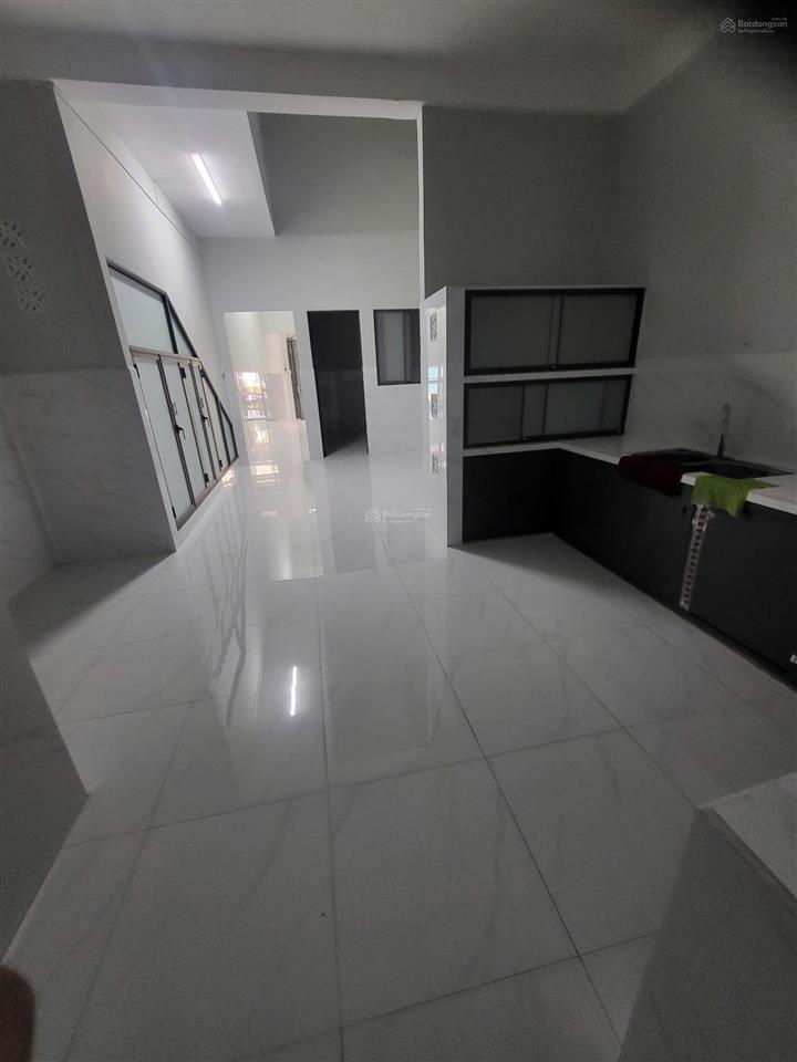 Nhà cấp 4 tiện xây mới, dt 5x18m, cn 90m2, hẻm xe tải gần bà chiểu