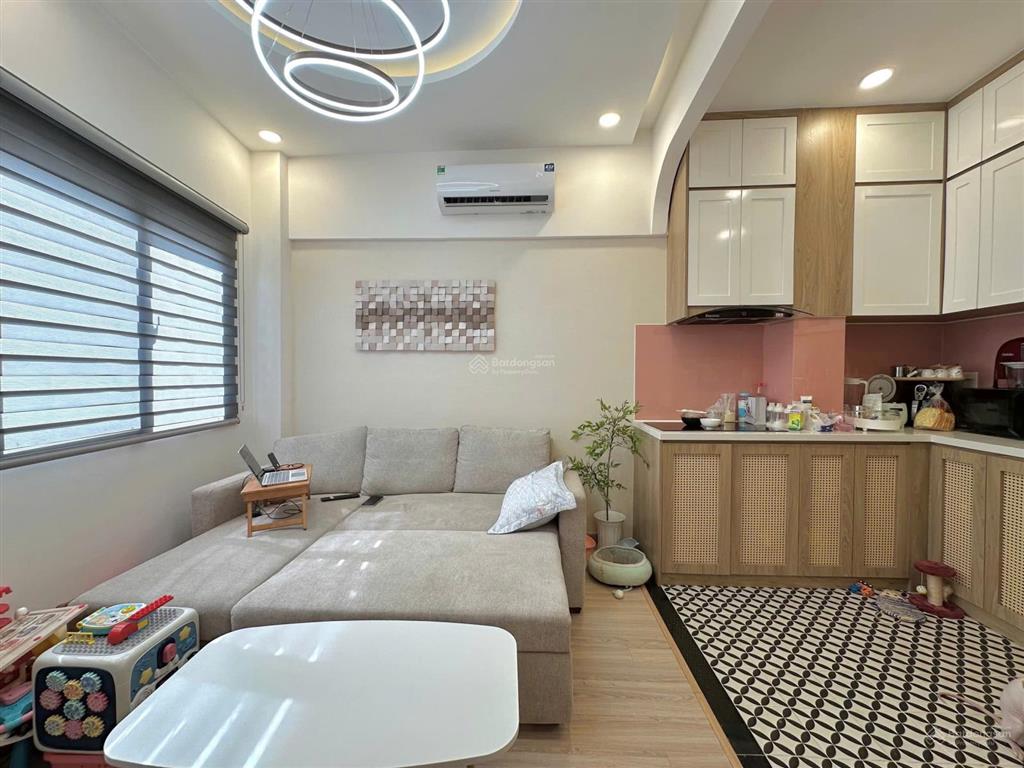 Bđs dòng tiền, 8 phòng ngủ, thu nhập 55tr/th, hxh sát mặt tiền nơ trang long, giá chỉ 10.9 tỷ