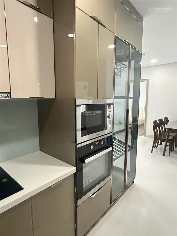 Bán căn 101,5m2 đầy đủ nội thất, do hoàn thiện để ở nên đảm bảo nội thất hoàn thiện xịn