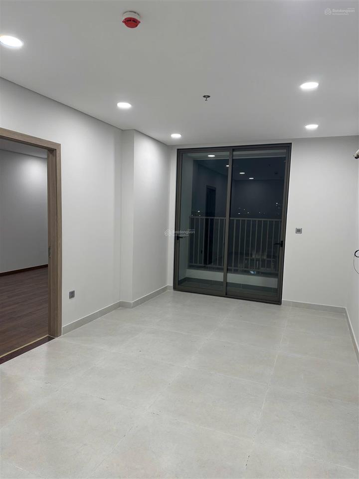 Bán căn góc 3 phòng ngủ tầng đẹp view hồ công viên