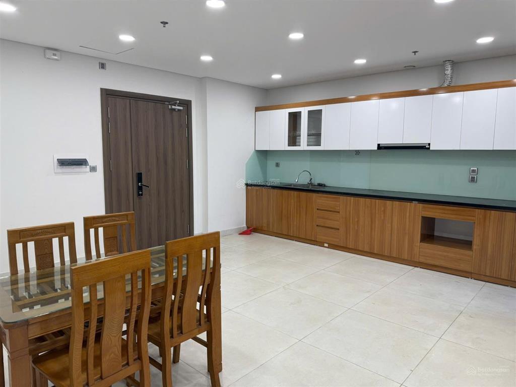 Cho thuê căn 77,5m2 vào ở ngay nội thất cơ bản