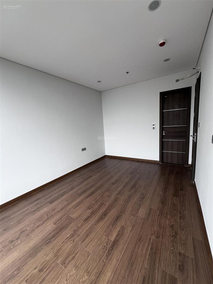 Bán căn góc 97m, 3pn, 2wc, căn góc vuông vắn, view hồ