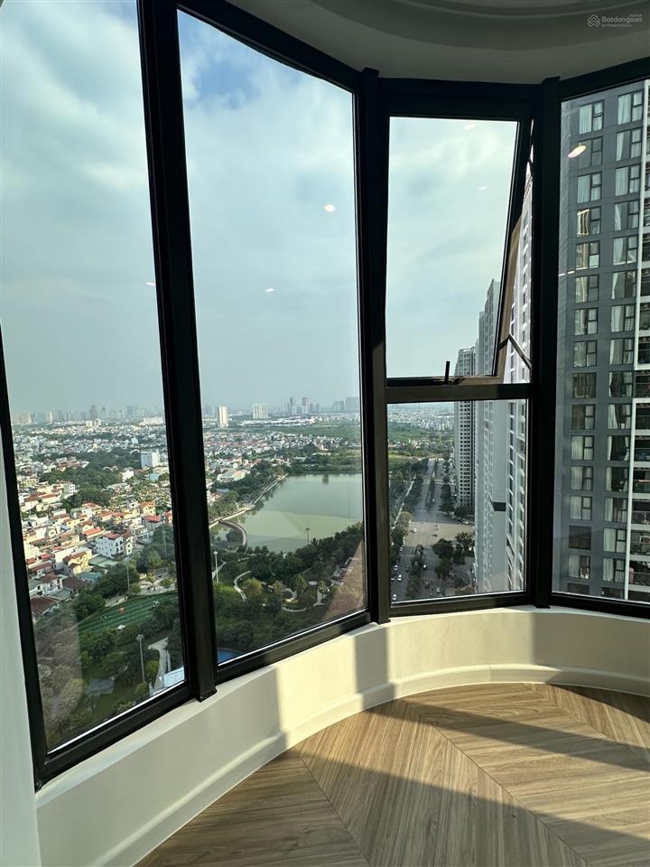 Hot! bán 3pn lumiere kính cong view hồ a2 vinhomes smart city