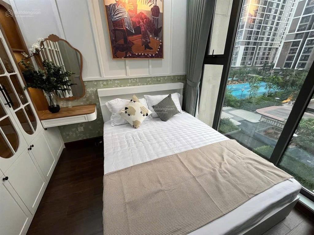 Bán gấp 1pn+ masteri view nội khu full nội thất cao cấp