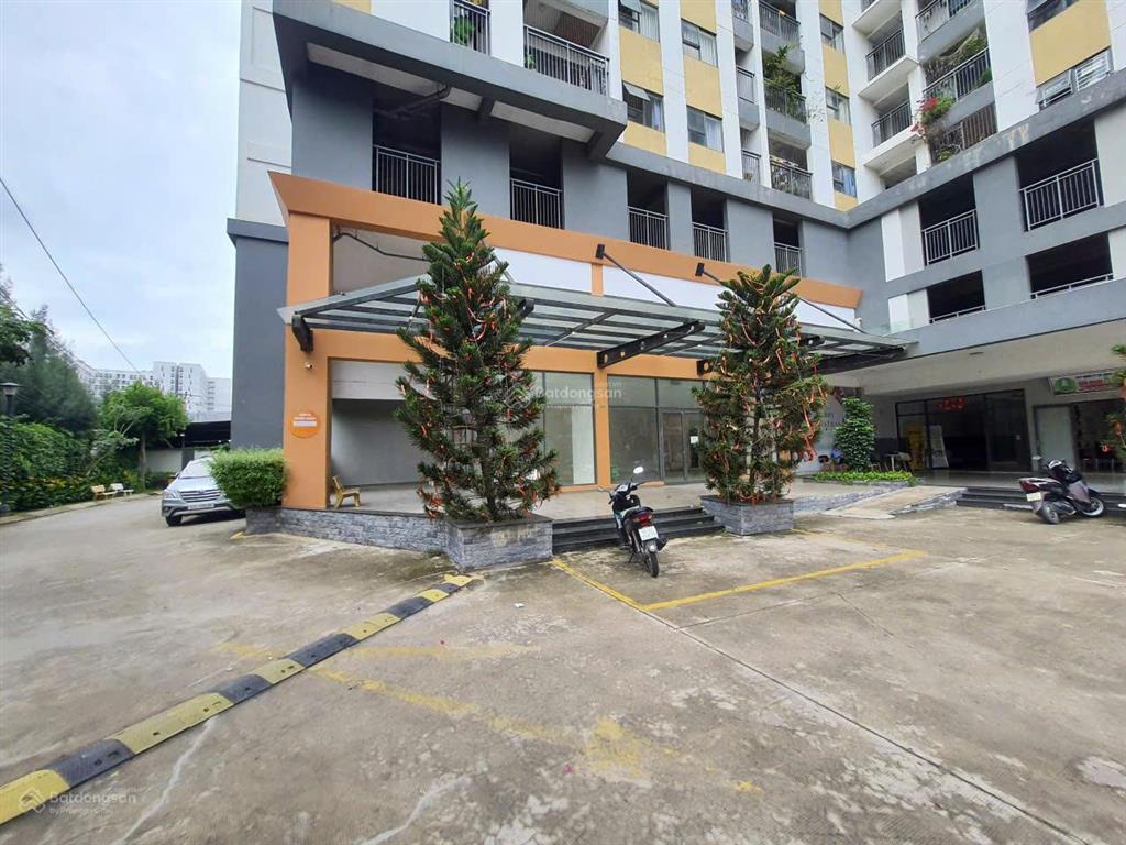 Bán gấp 230 m2 sàn tầng trệt thủ thiêm garden, liên phường, sổ đỏ tháng 10.2025
