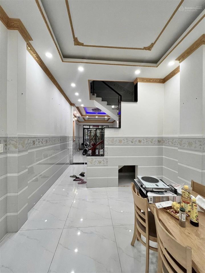 Nhà hxh tránh sát mt lê đại, dt 90m2 (4.5x20m) 3 tầng 4pn. nhỉnh 10 tỷ