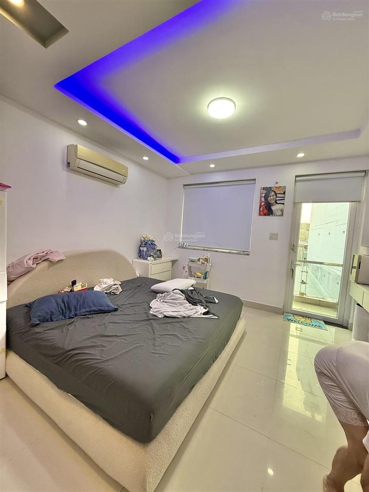 Nhà ngộp 5 tầng có thang máy, hxh sát mt tây thạnh, có hầm để ô tô, dt 80m2 (4x20m) 6pn. chỉ 10 tỷ