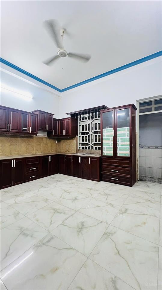 Cho thuê nhà 100m2 (5x20m) 4 tầng dtsd 400m2 làm văn phòng công ty, mtnb đường s1. chỉ 28tr tl