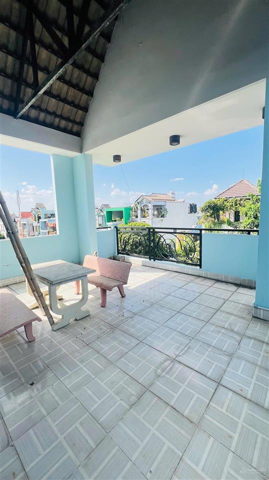 Cho thuê nhà 100m2 (5x20m) 4 tầng dtsd 400m2 làm văn phòng công ty, mtnb đường s1. chỉ 28tr tl