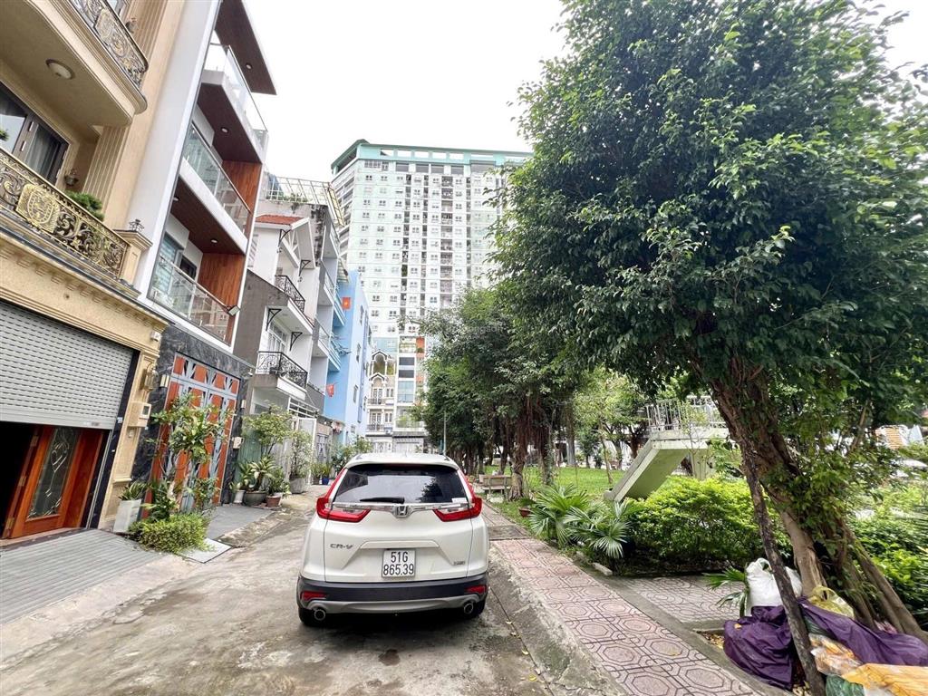 Đất khu phân lô đường 8m tô hiệu  hòa bình, dt 76m2 (4x19m) đối diện công viên. chỉ nhỉnh 8 tỷ tl