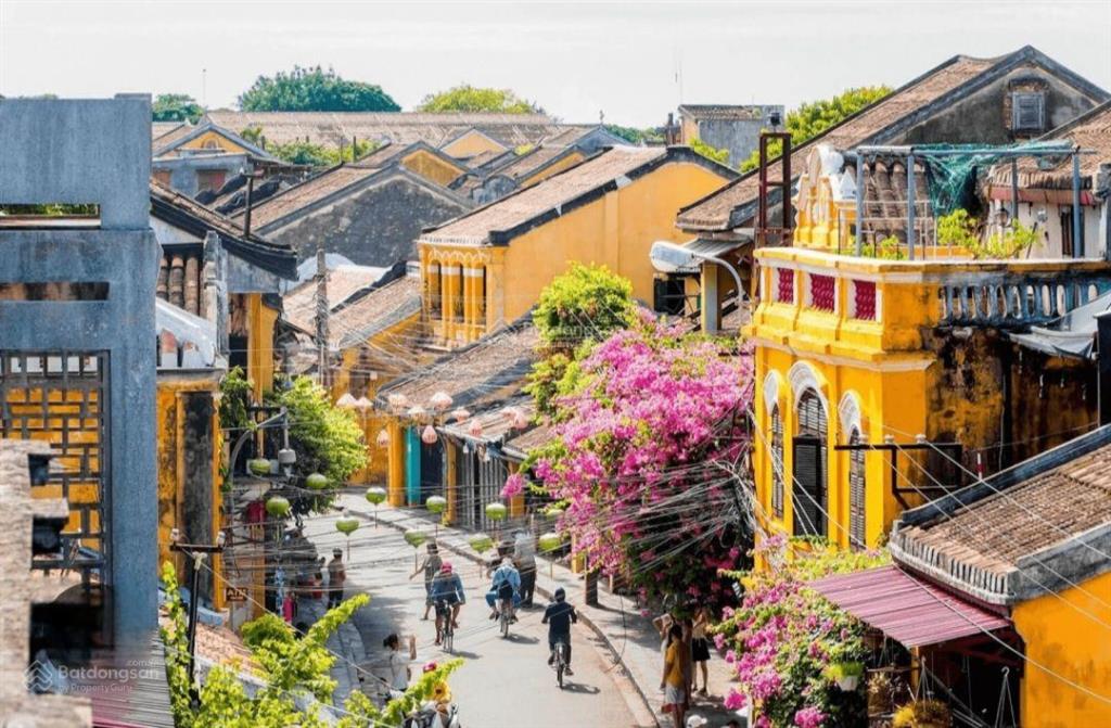 Mặt tiền trần phú, trung tâm phố cổ hội an, hàng độc