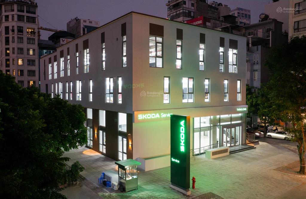 Cho thuê mặt bằng showroom vị trí đắc địa ô đất pd6, khu đô thị mới cầu giấy