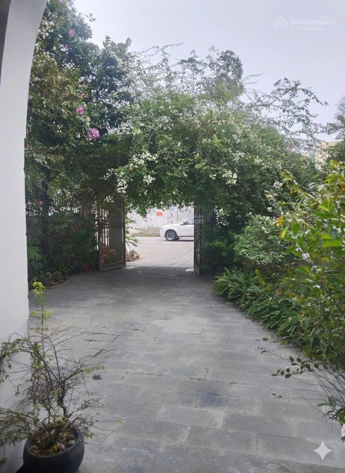 Chính chủ bán bt 330m2 khu c geleximco hà đông, thiết kế hiện đại, full nội thất, gần aeon mall hđ