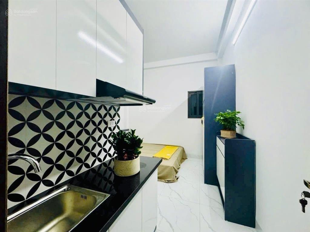 Chdv phú đô nam từ liêm, xây mới thang máy full nội thất, pccc đầy đủ, 30m ra phố gần bv hồng ngọc