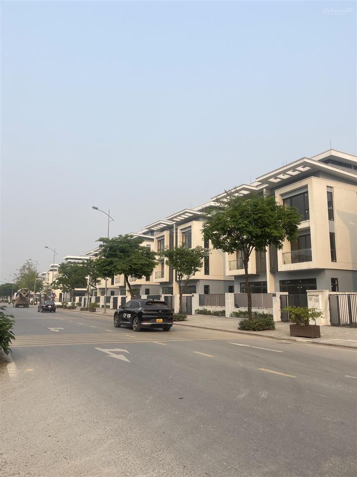 Ô tô đỗ cửa! lê trọng tấn hà đông, lô góc, full nội thất, vị trí đẹp, ngõ thông, gần aeon mall hđ