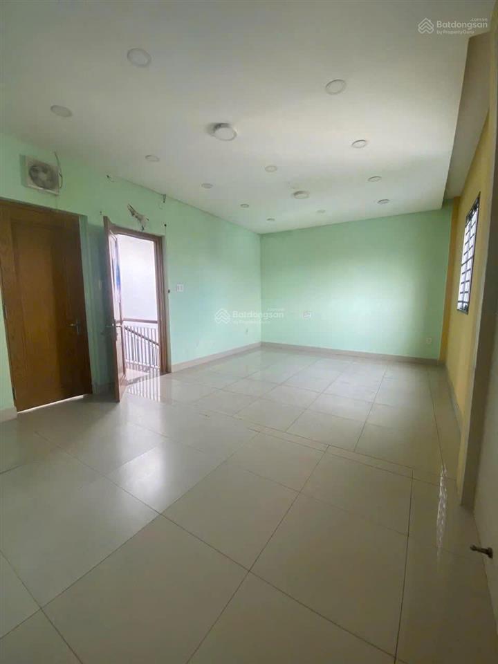 Cho thuê nhà mặt phố 215 kinh dương vương, 45 triệu, 70.5m2, 8pn, 6wc