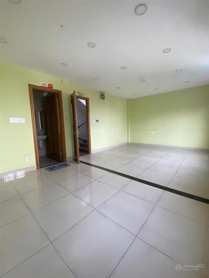 Cho thuê nhà mặt phố 215 kinh dương vương, 45 triệu, 70.5m2, 8pn, 6wc