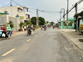 Gần ql1a  cách chợ bình chánh 3,5km  khu đông dân, ko bị quy hoạch