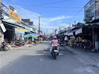 Mặt tiền kinh doanh  sát bên chợ tân bửu  cách bình chánh chỉ 4km