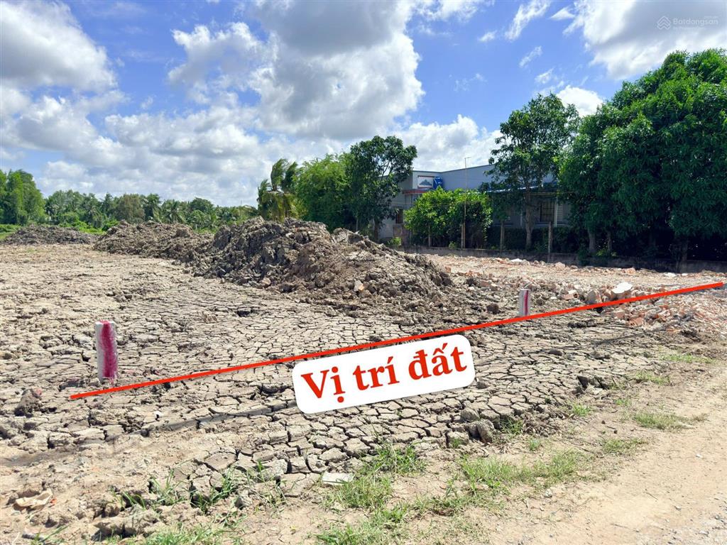 Mặt tiền đường nhựa đang mở 15m  kế bên khu eco retreat  cách bình chánh chỉ 4,5km
