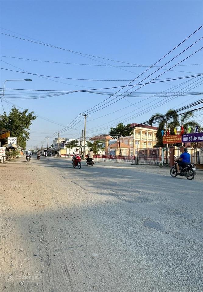 Full thổ  mặt tiền đường nhựa 8m  gần unbd, chợ