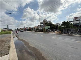 8,49 x 18m (nở hậu 8,65)  đường xe 16 chỗ, gần tỉnh lộ 832  đất sạch ko quy hoạch