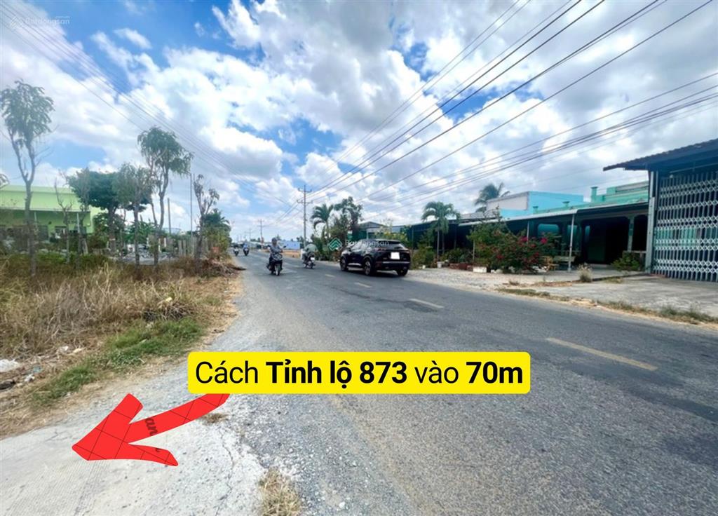 21,5x46  sát vách tp gò công  cách tl873 chỉ 70m  đất sạch, ko bị quy hoạch