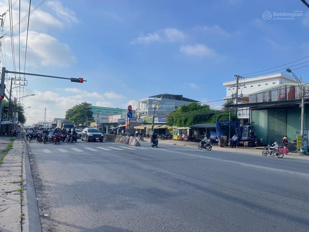 Đất trung tâm tt bến lức  đối diện chợ, siêu thị coopmart bến lức