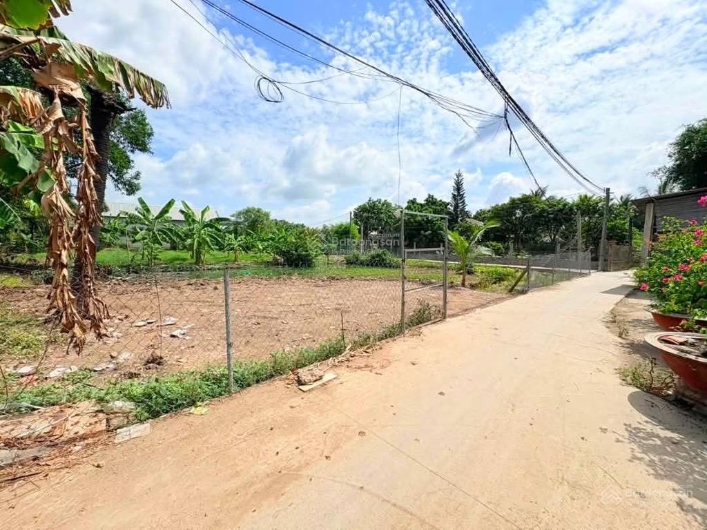 Đất thổ cư (sổ riêng) gần nhà văn hóa  khu vực đông dân cư, ko bị quy hoạch