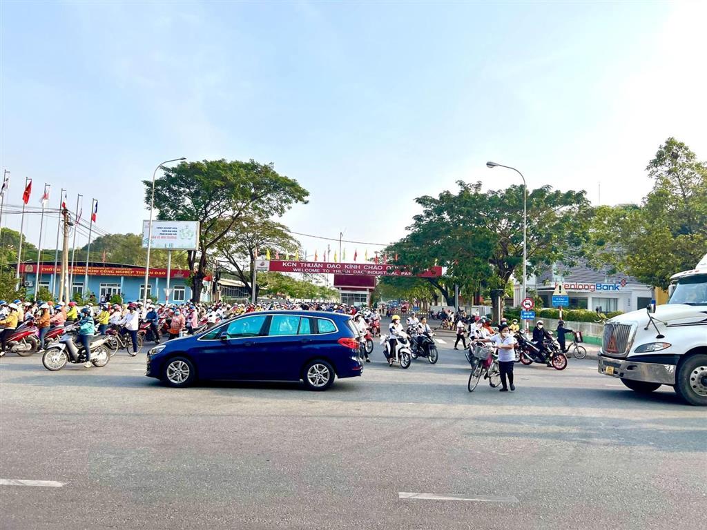 6 x 33m  trung tâm tt bến lức  ngay chợ, chingluh