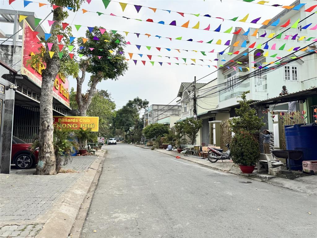 6 x 33m  trung tâm tt bến lức  ngay chợ, chingluh