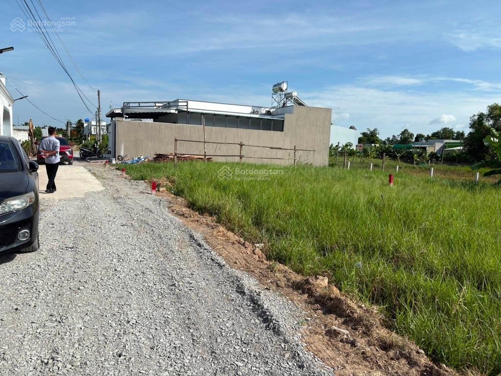 8,62 x 17m (góc 2 mặt tiền)  đường oto  ko quy hoạch, ko mồ mả