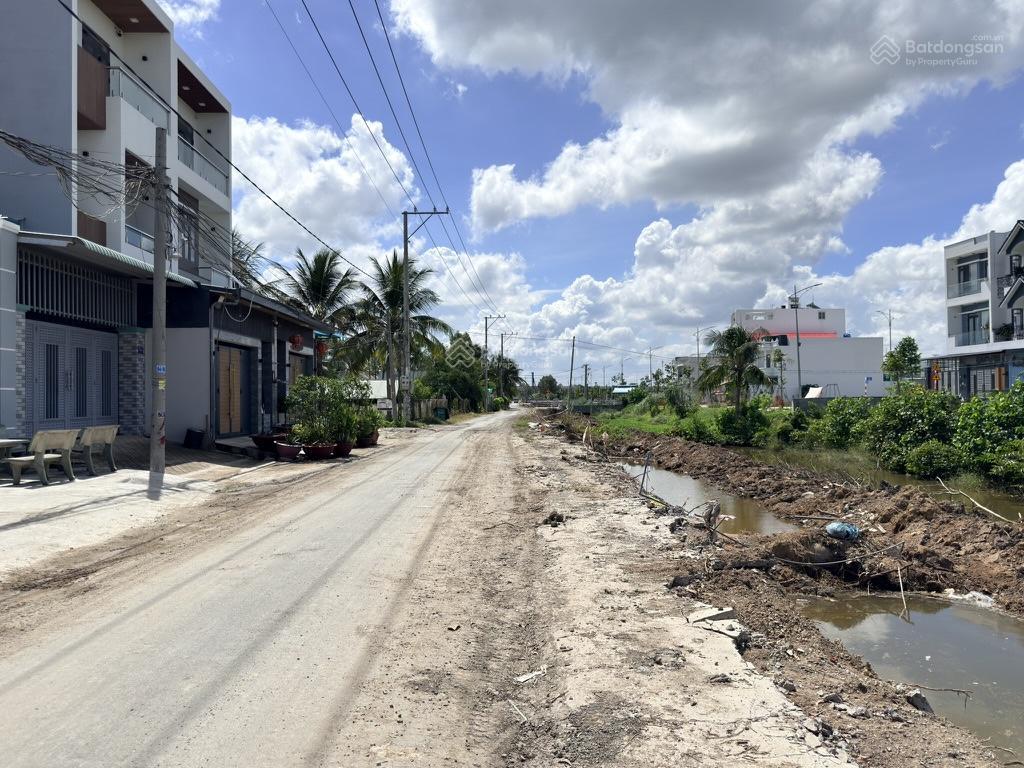 8,62 x 17m (góc 2 mặt tiền)  đường oto  ko quy hoạch, ko mồ mả