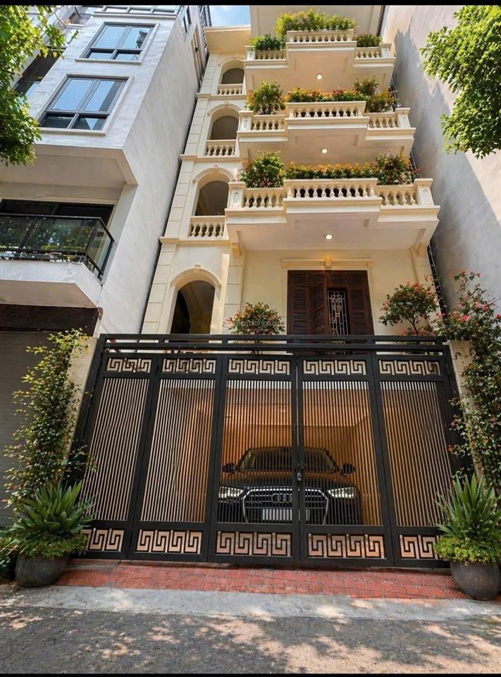Bán nhà riêng 31,5 tỷ, 100m2 tại lạc long quân, xuân la, quận tây hồ