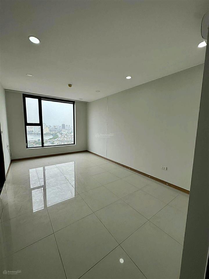 Cho thuê cc rose town 79 ngọc hồi hoàng mai 66m 2pn, có tủ bếp, giá siêu hời 8tr