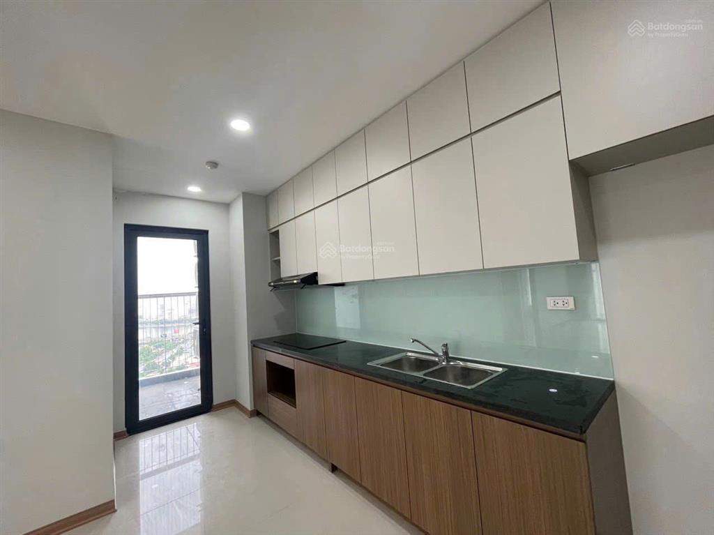 Cho thuê cc rose town 79 ngọc hồi, hoàng mai, 104m, 3pn, đồ cơ bản, 11tr, giá tốt