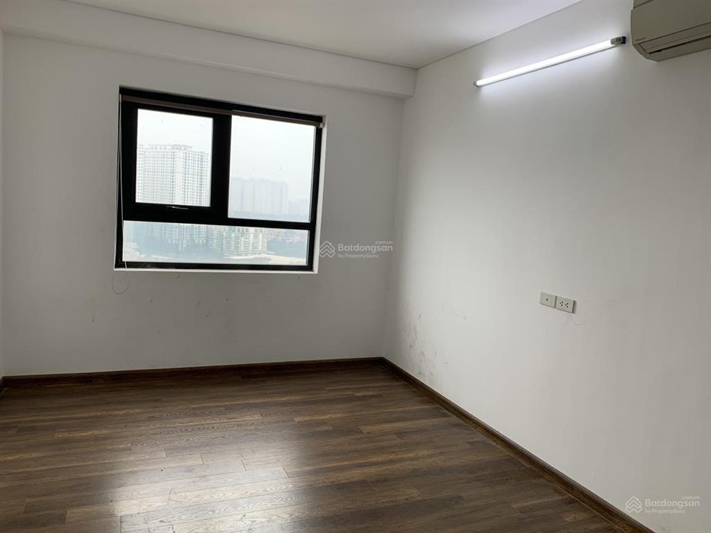 Cho thuê cc sky central, 176 định công, hoàng mai, 93m, 3pn, không đồ, 12tr