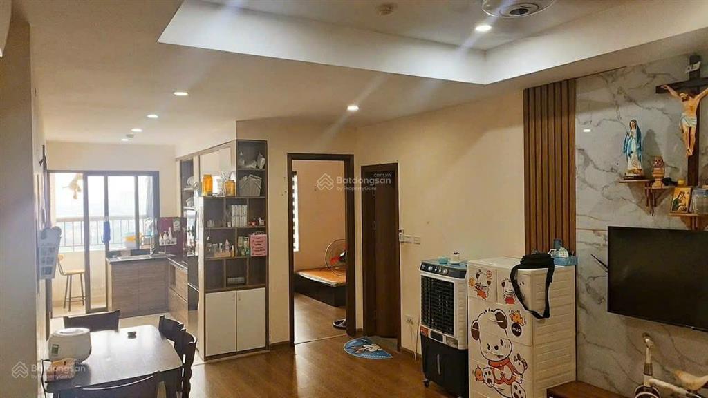 Cho thuê cc osaka complex ngõ 48 ngọc hồi  hoàng mai 56m 2pn, 1wc, full đồ, 8tr