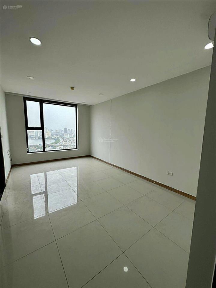 Cho thuê cc rose town 79 ngọc hồi hoàng mai 93m2 3pn, đồ cơ bản, 11tr/th