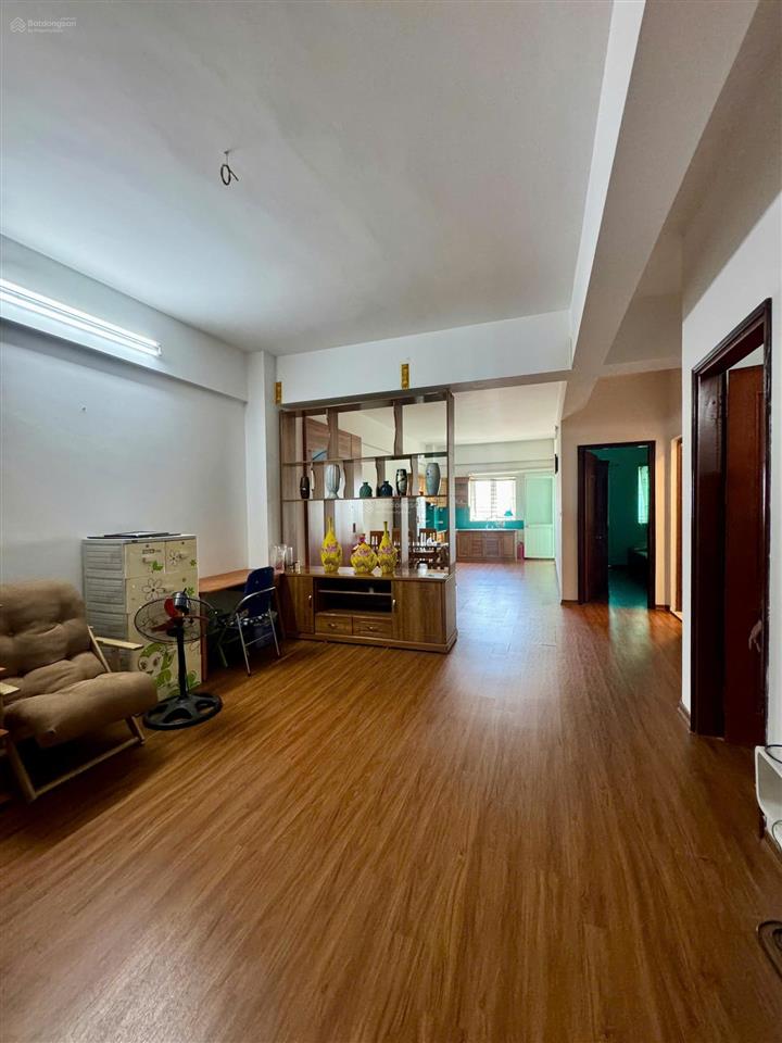 Cho thuê căn hộ ba hàng 282 lĩnh nam hoàng mai 90m, 3pn, full đồ, 9tr