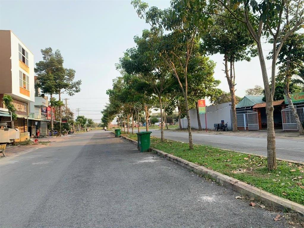 Bán đất kdc hoàng long, 2,1 tỷ, 110m2, đường quốc lộ 1a, thị trấn bến lức
