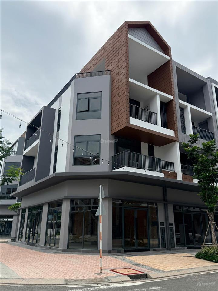 Shophouse trung tâm tp mới, chiết khấu đến 21,5% + 280 triệu  chỉ 30% nhận nhà kinh doanh ngay